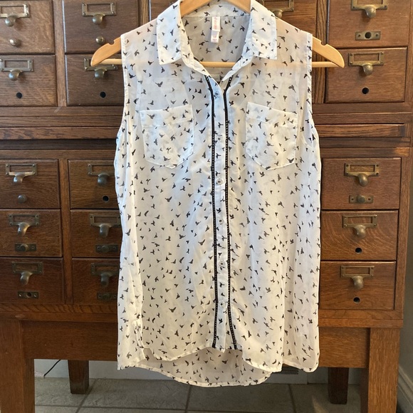 Xhilaration - Target, The Birds, sheer white and black detail, small - Picture 2 of 5